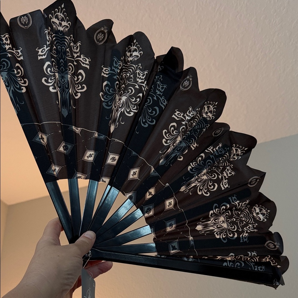 Disney Haunted Mansion Fan